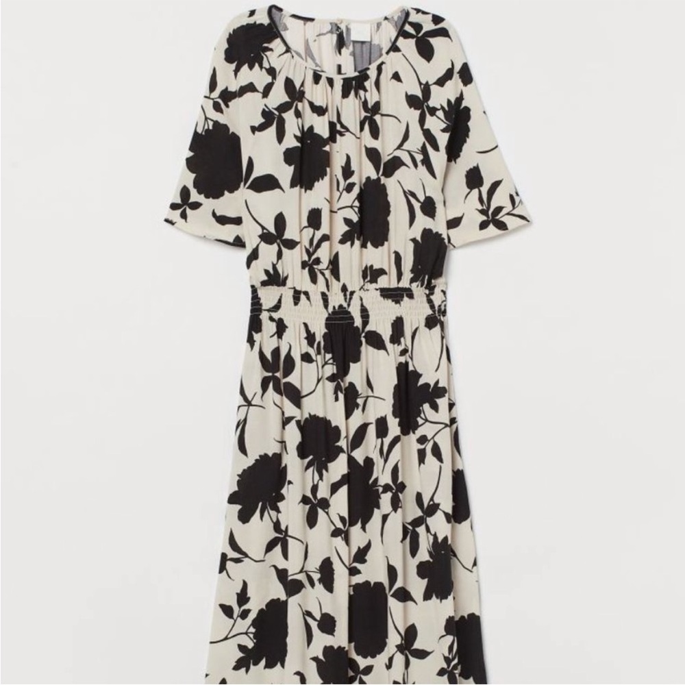 H&m flowy classic floral dress